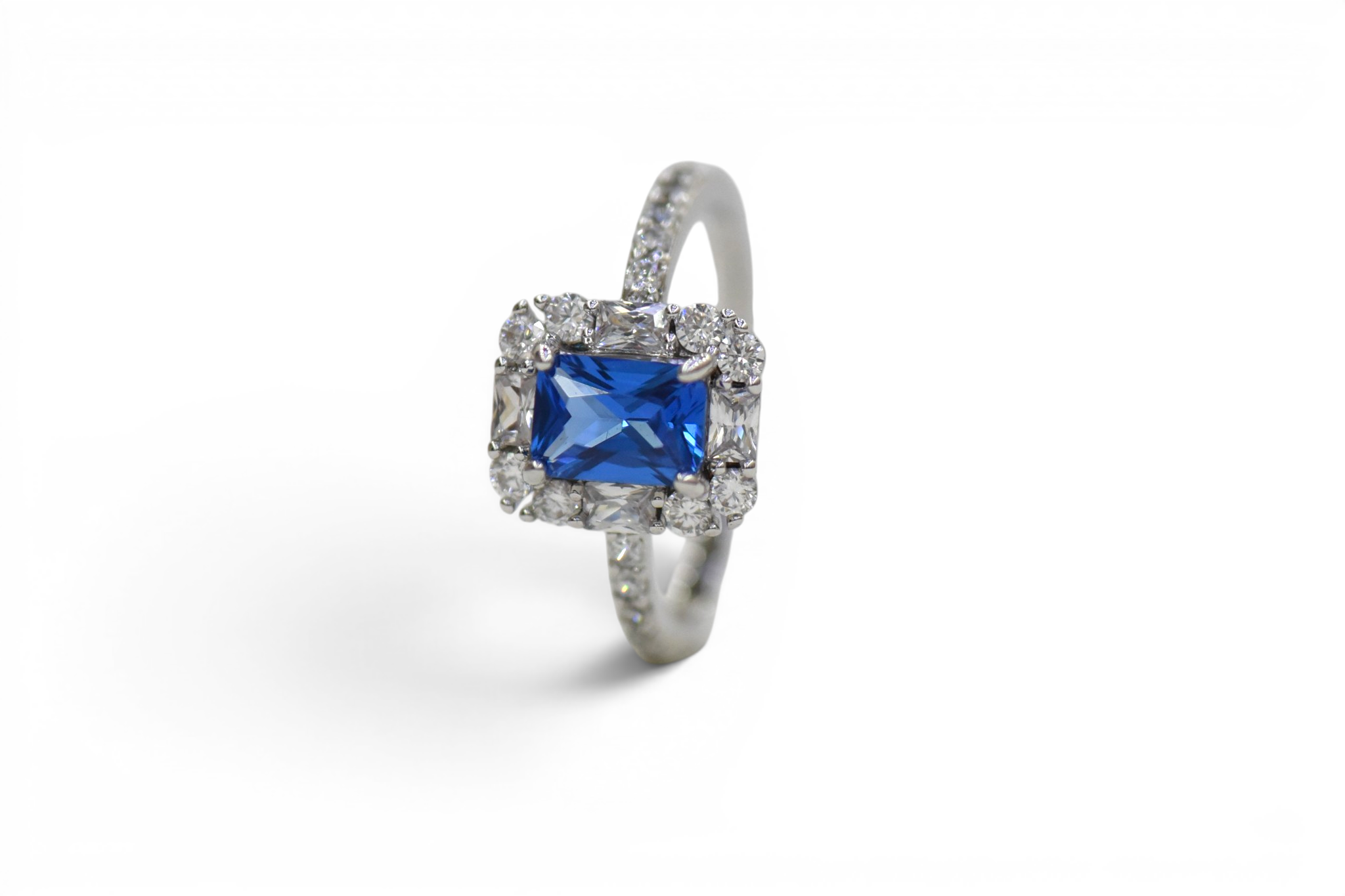ES07-68651621 Ring