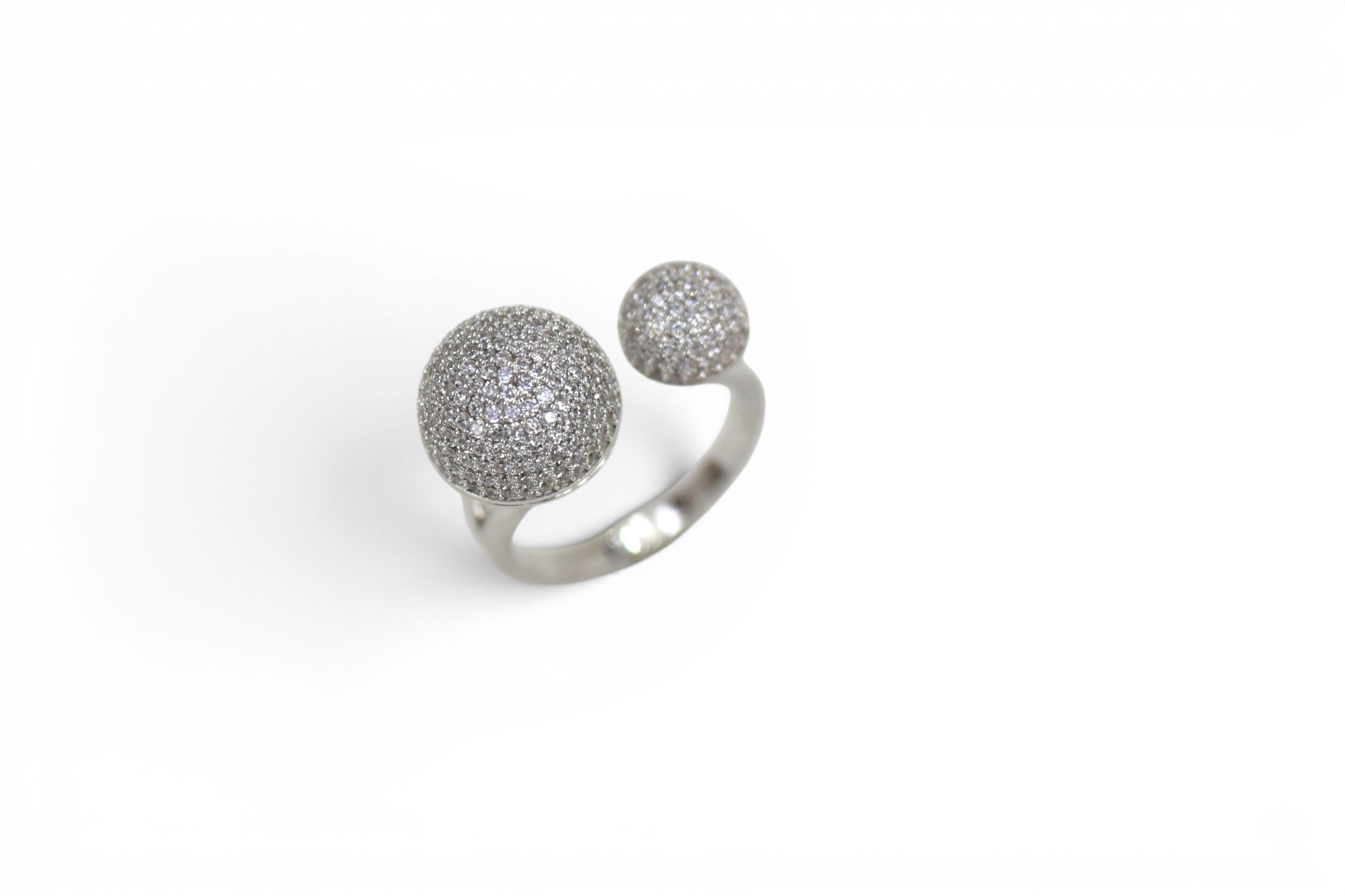 ES07-68651629 Ring